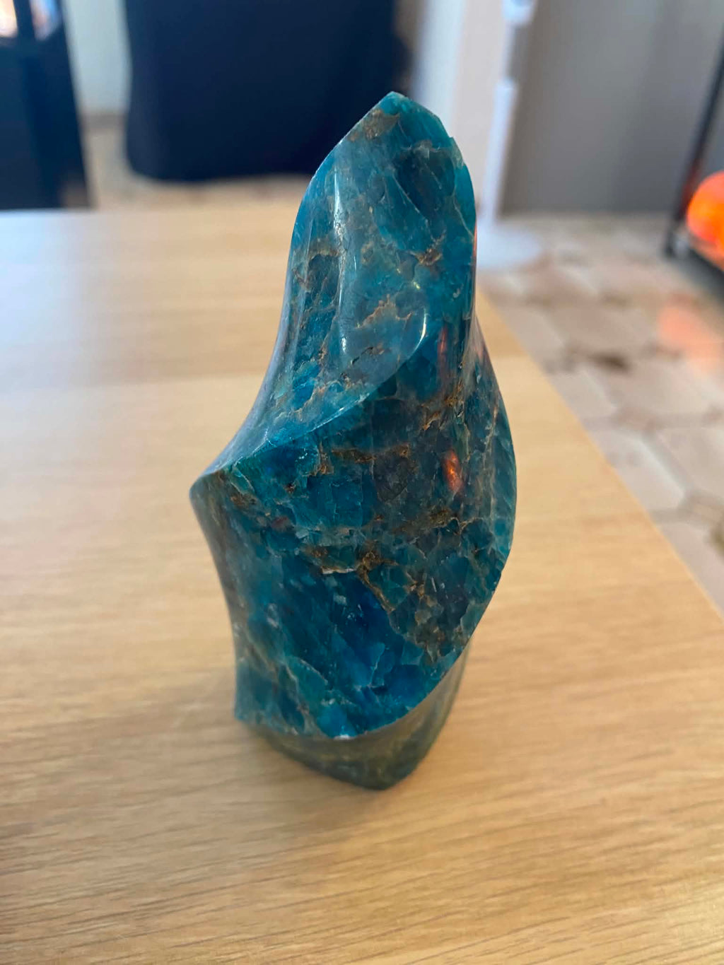 Flamme en apatite - 430 g
