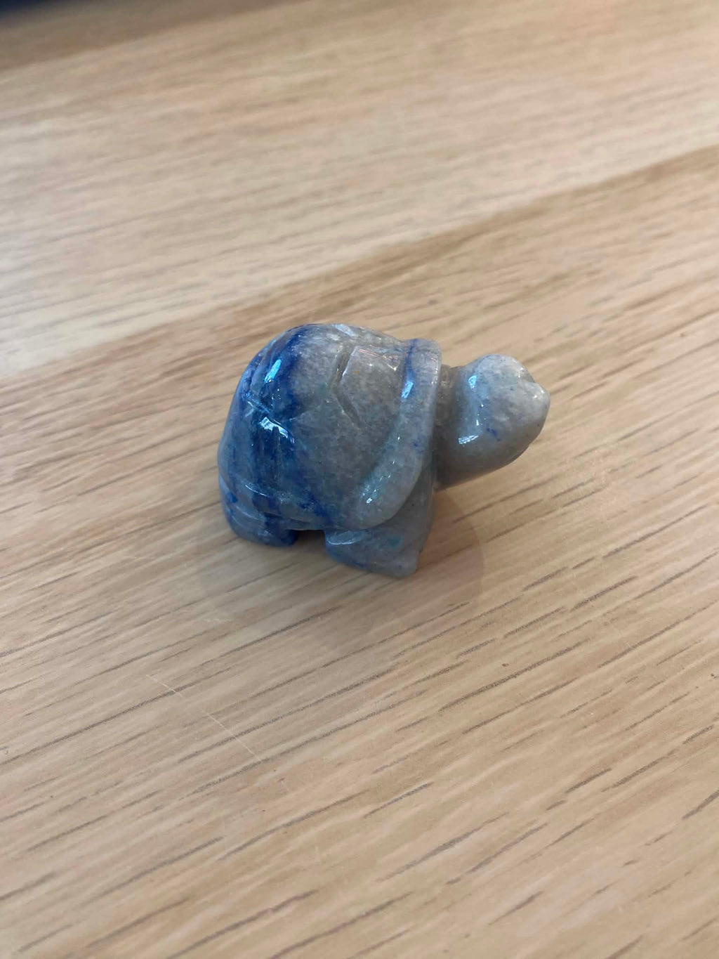 Petite tortue en sodalite