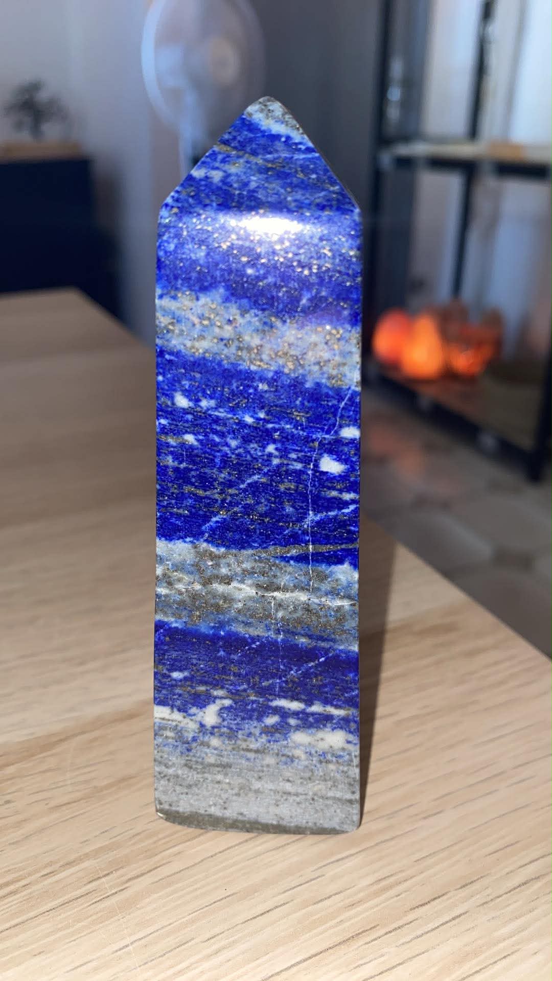 Obélisque en lapis-lazuli - 335 g
