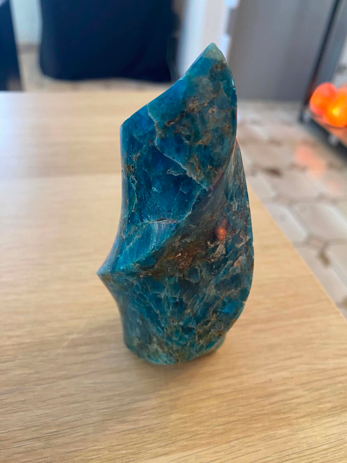Flamme en apatite - 430 g