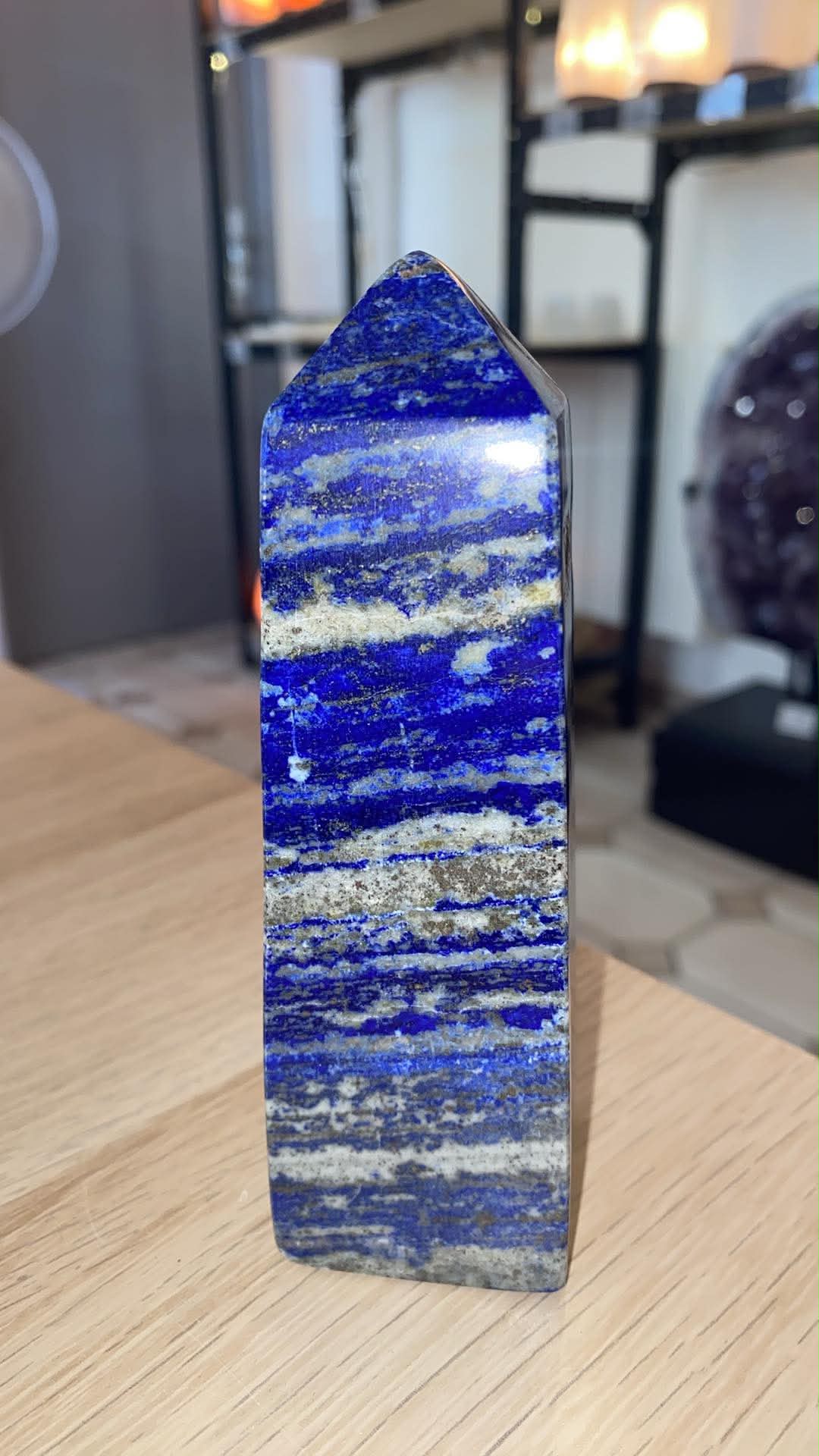 Obélisque en lapis-lazuli - 480 g