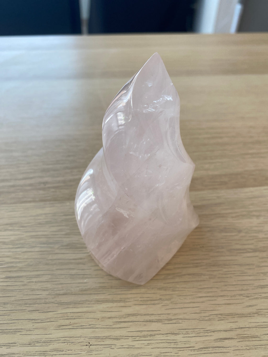 Flamme en quartz rose - 370 g