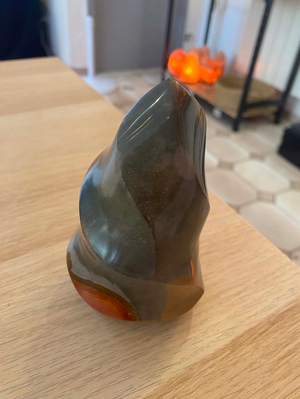 Flamme en jaspe polychrome - 505 g