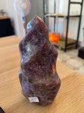 Flamme en lépidolite - 555 g