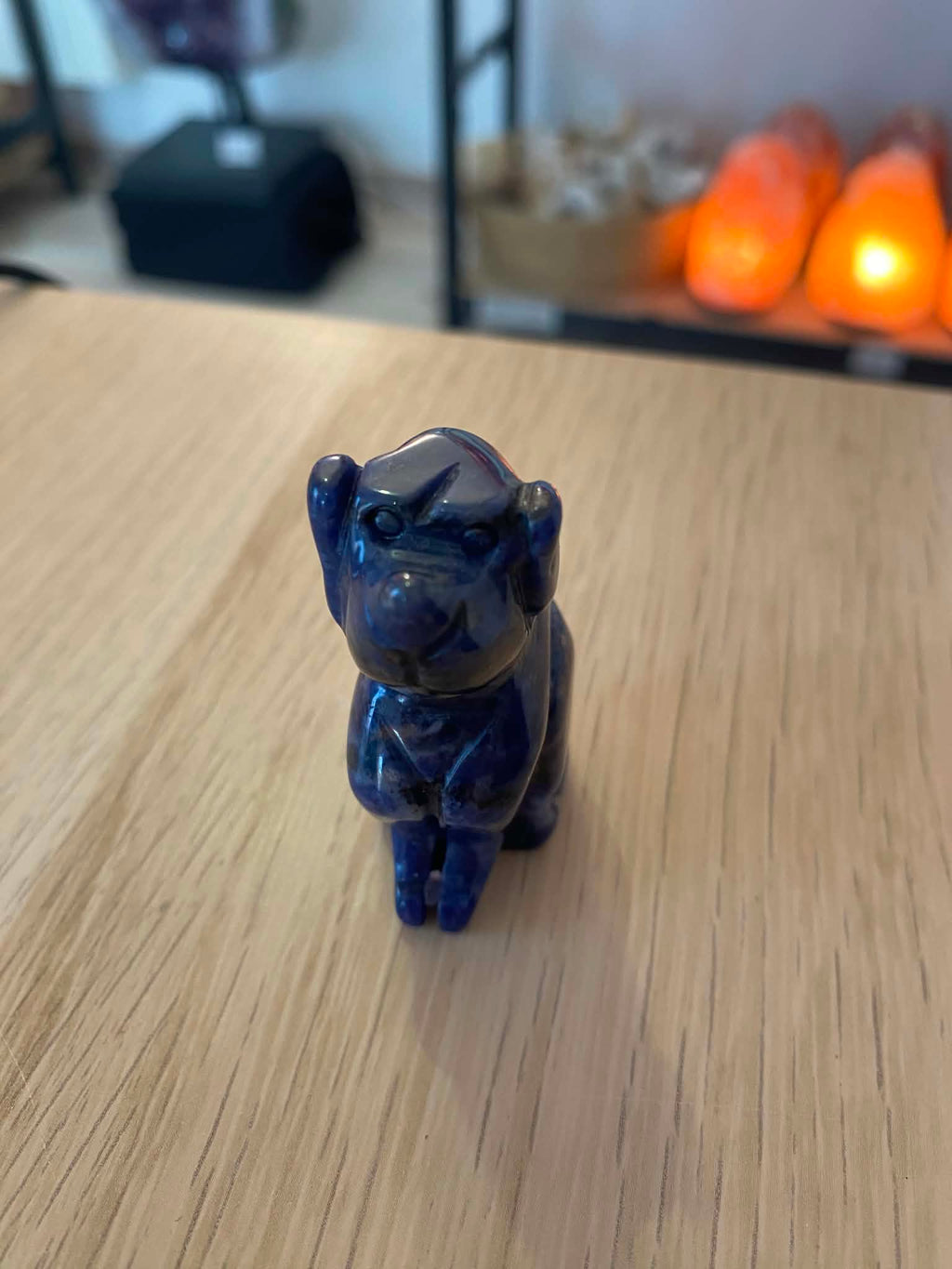 Chien en sodalite