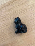 Petit chat en agate noire