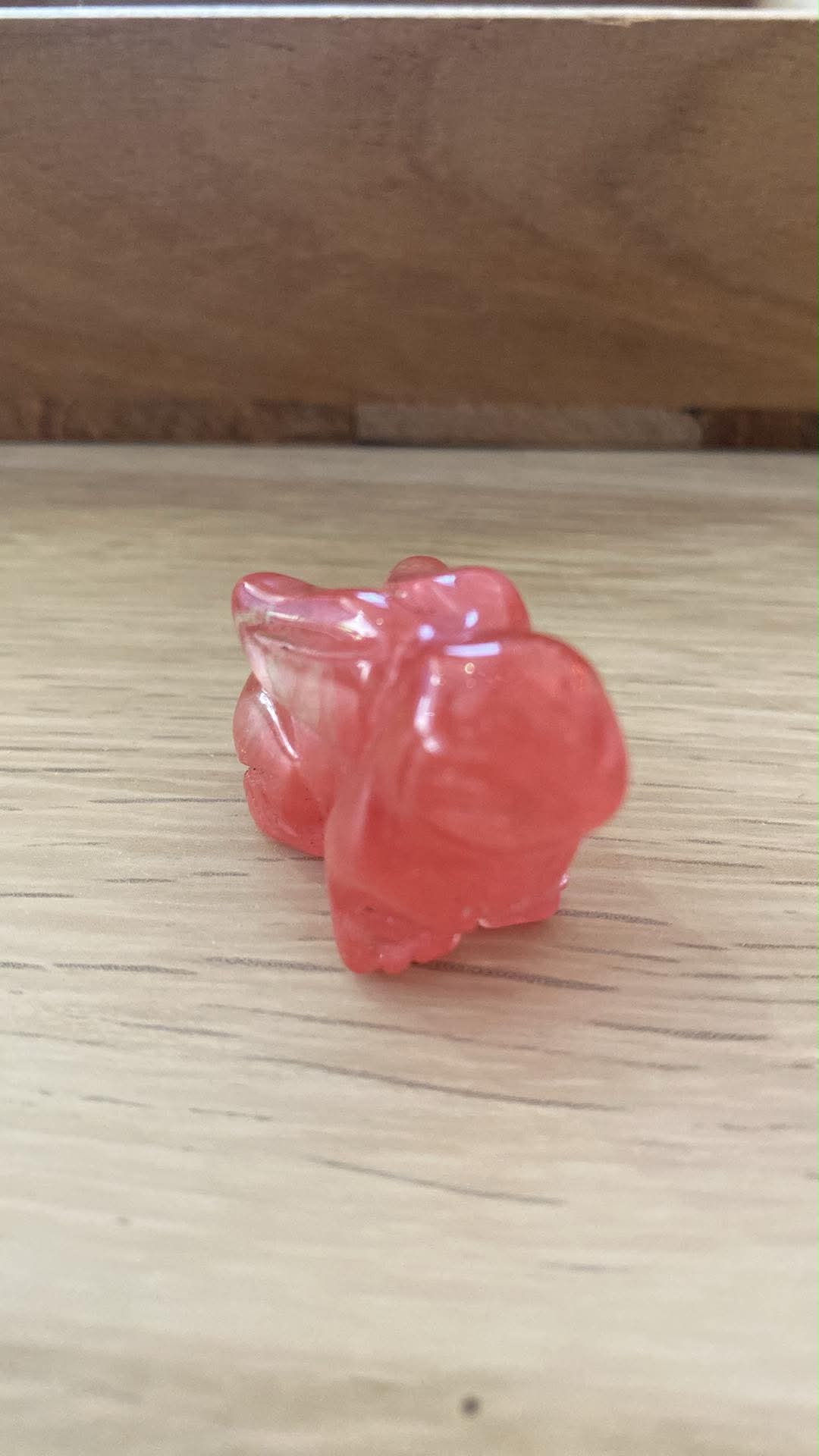 Petite lapin en agate cerise - 20 g