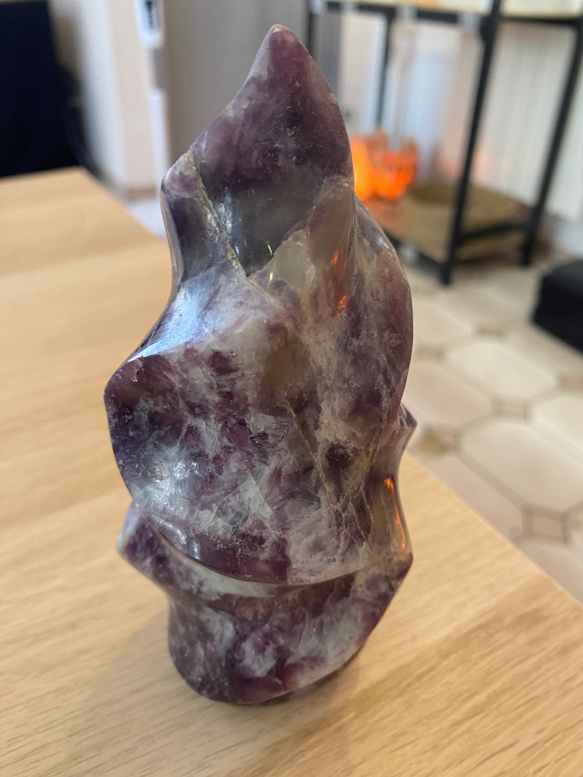Flamme en lépidolite - 595g