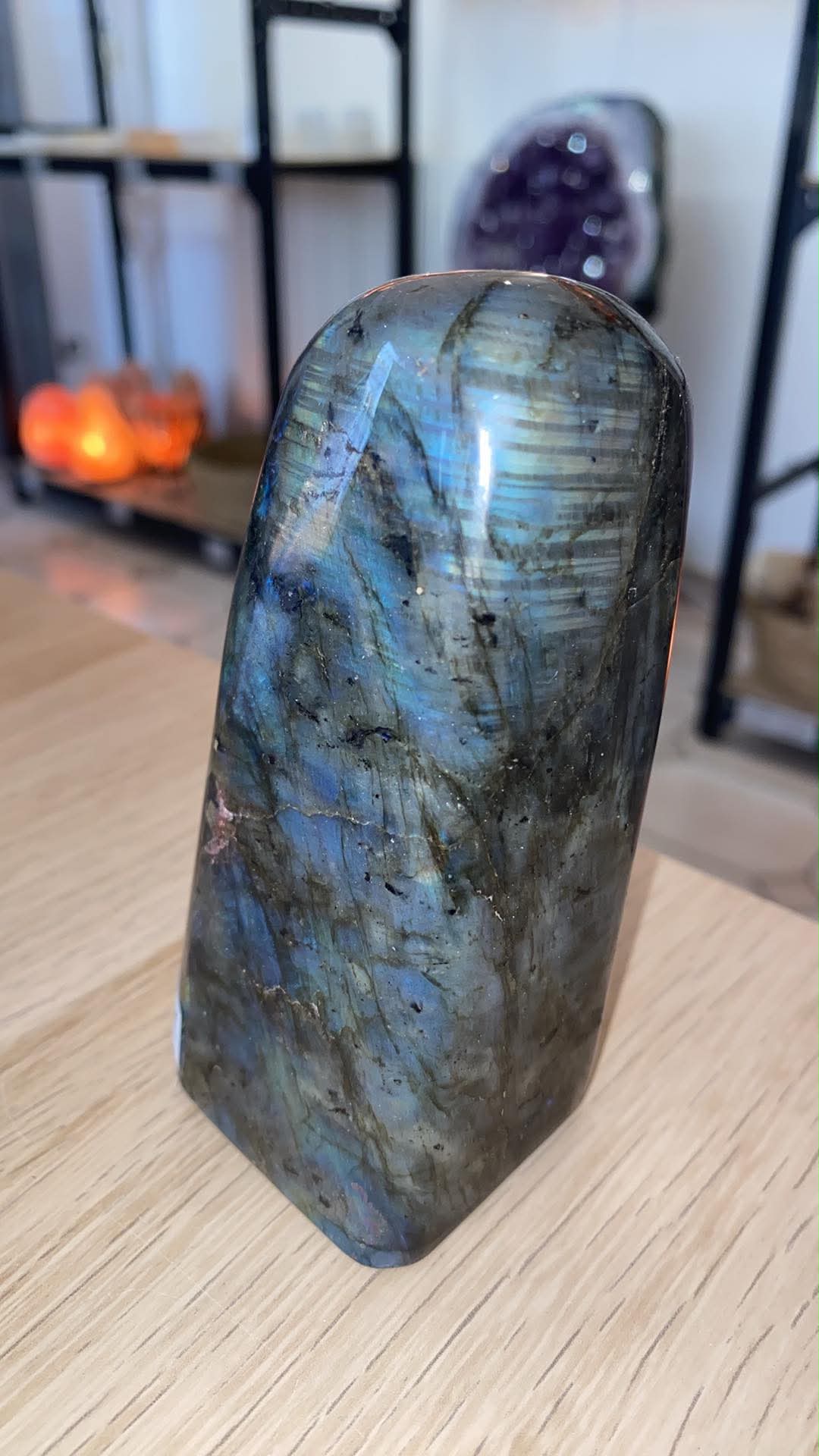 Labradorite - 520 g