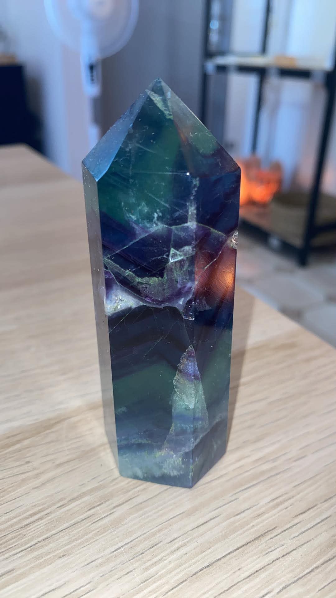 Obélisque en fluorite - 235 g