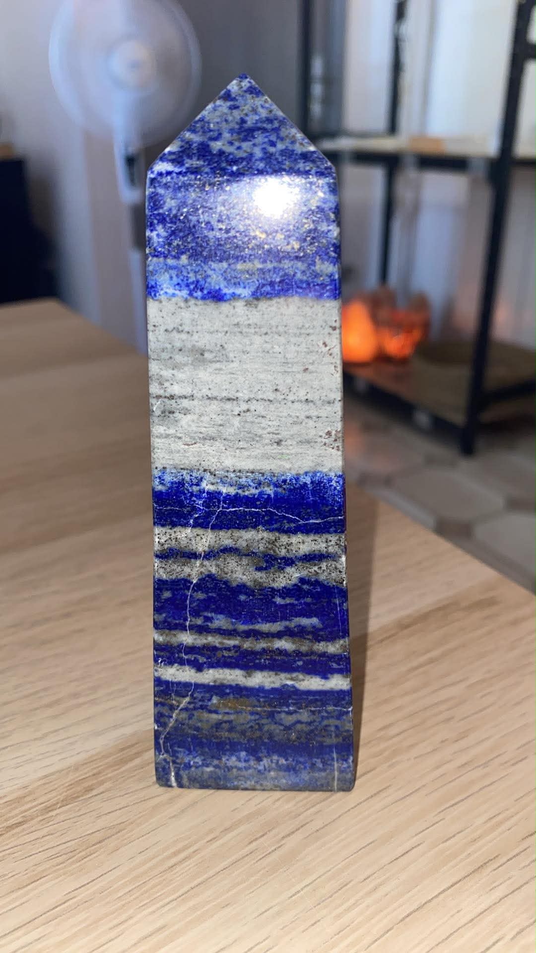 Obélisque en lapis-lazuli - 445 g