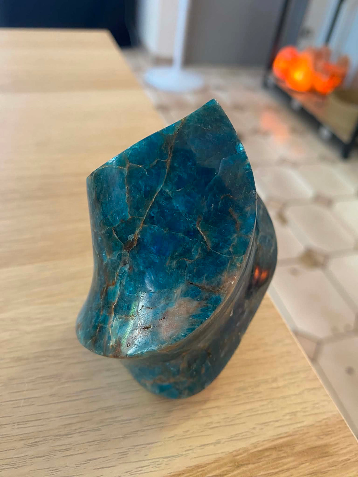 Flamme en apatite - 485 g