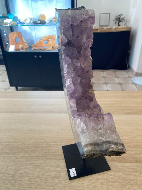 Améthyste sur socle ≈ 3 kg 160
