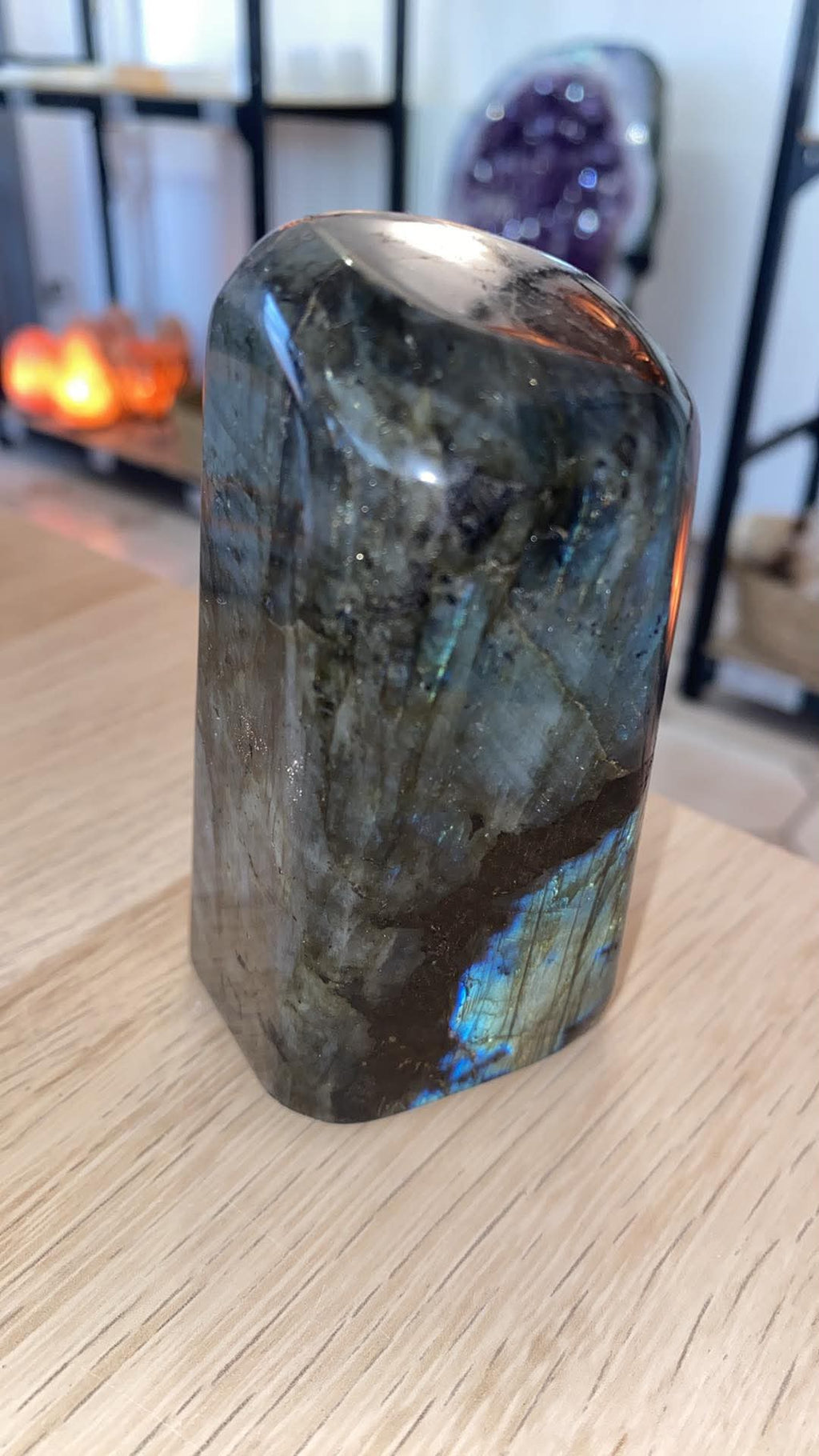 Labradorite - 520 g