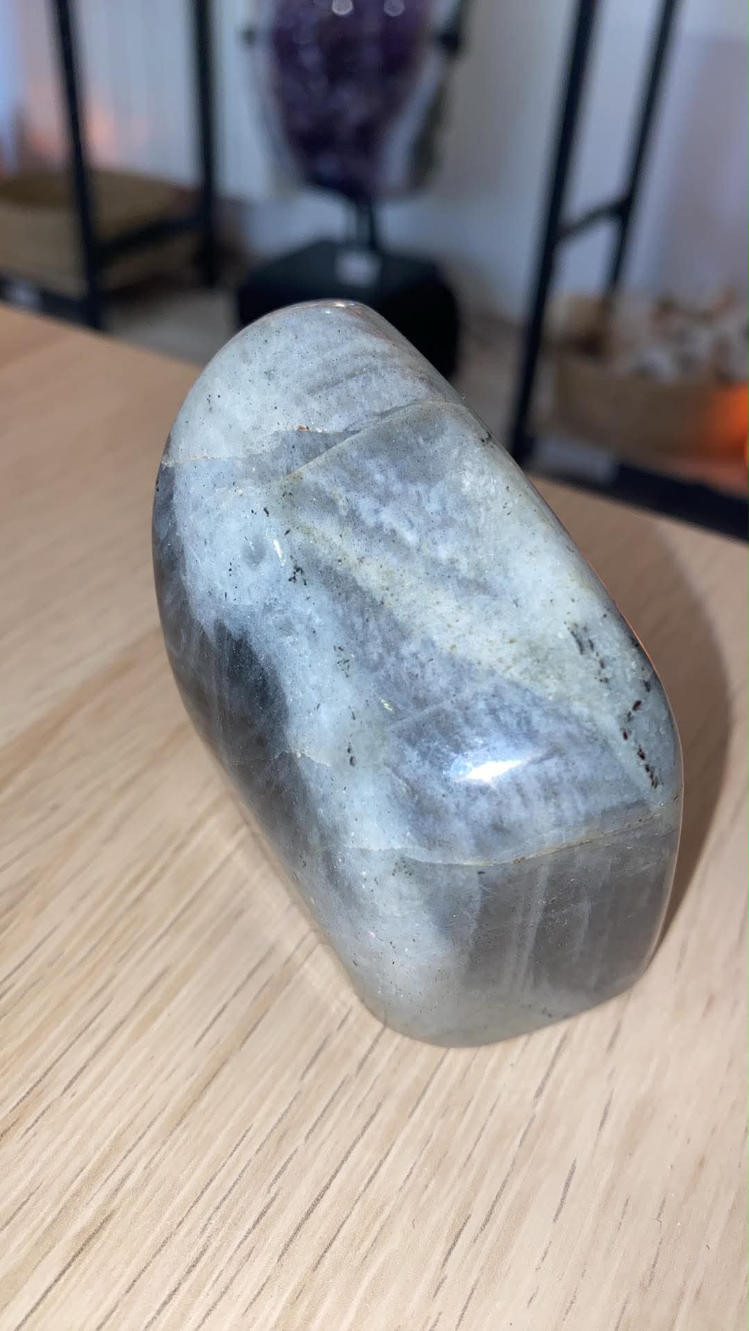 Labradorite - 275 g
