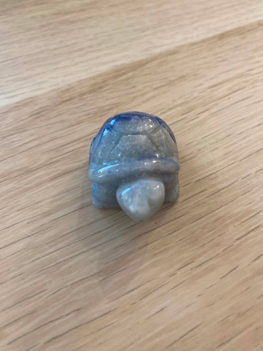 Petite tortue en sodalite