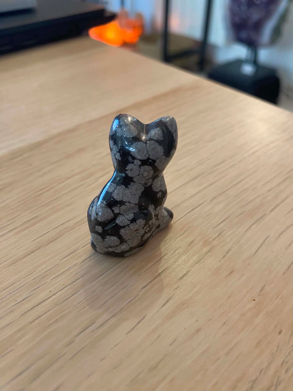 Petit chat en obsidienne flocon de neige