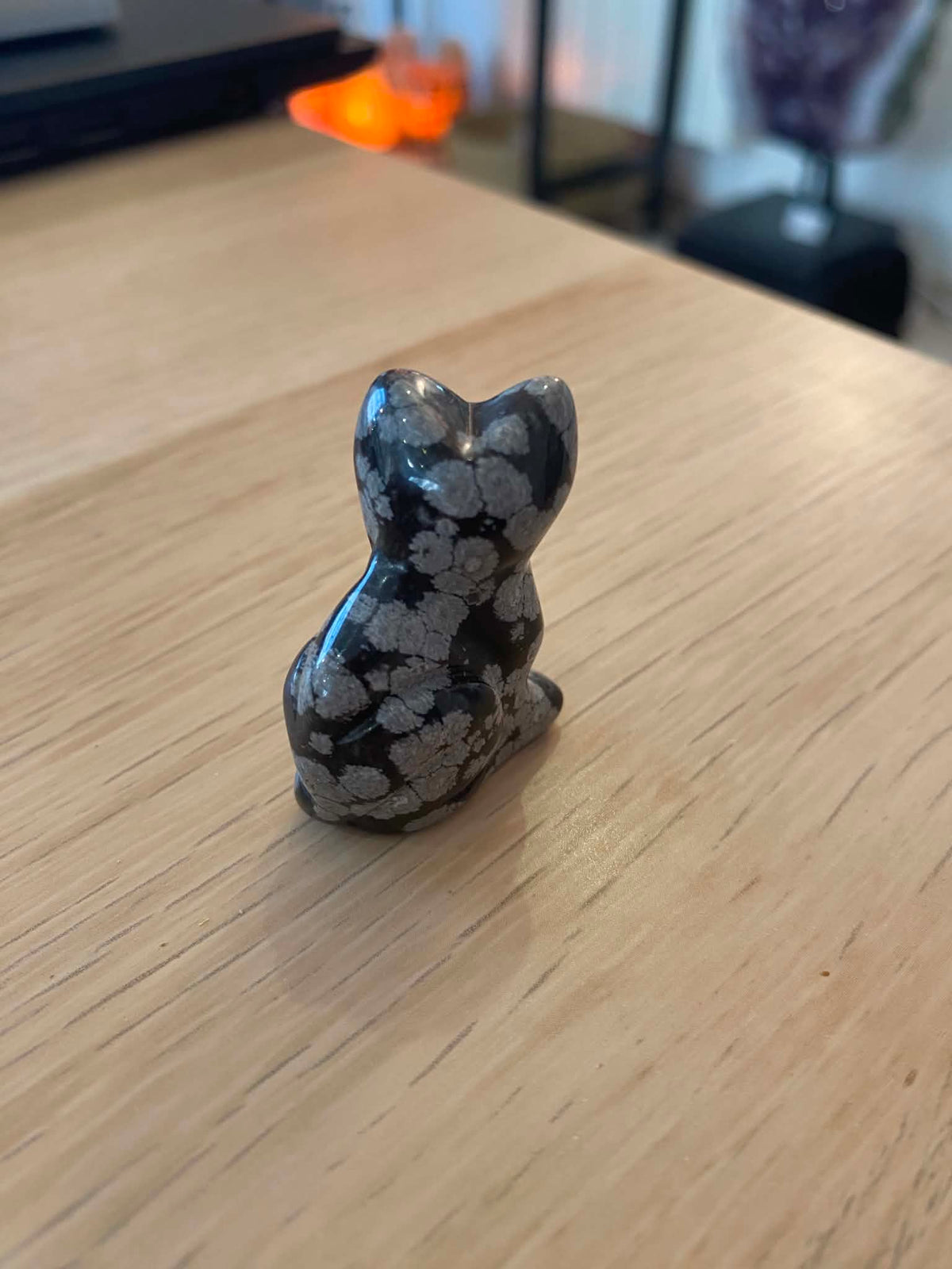 Petit chat en obsidienne flocon de neige