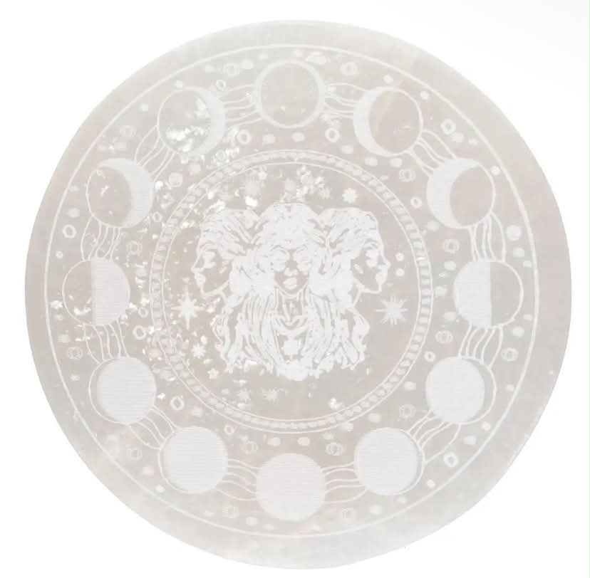 Plaque circulaire en sélénite - phases lunaires avec visages