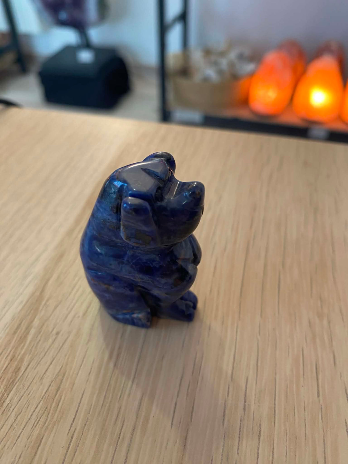 Chien en sodalite