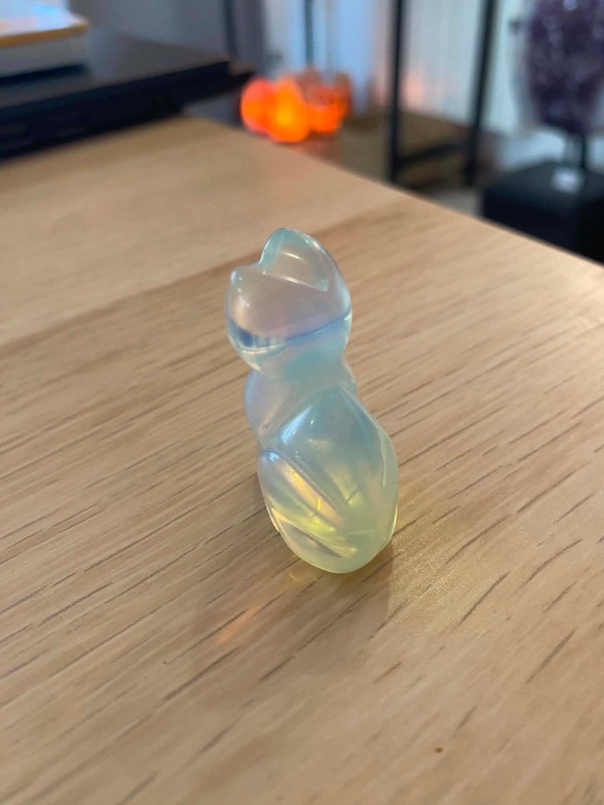 Petit chat en opaline