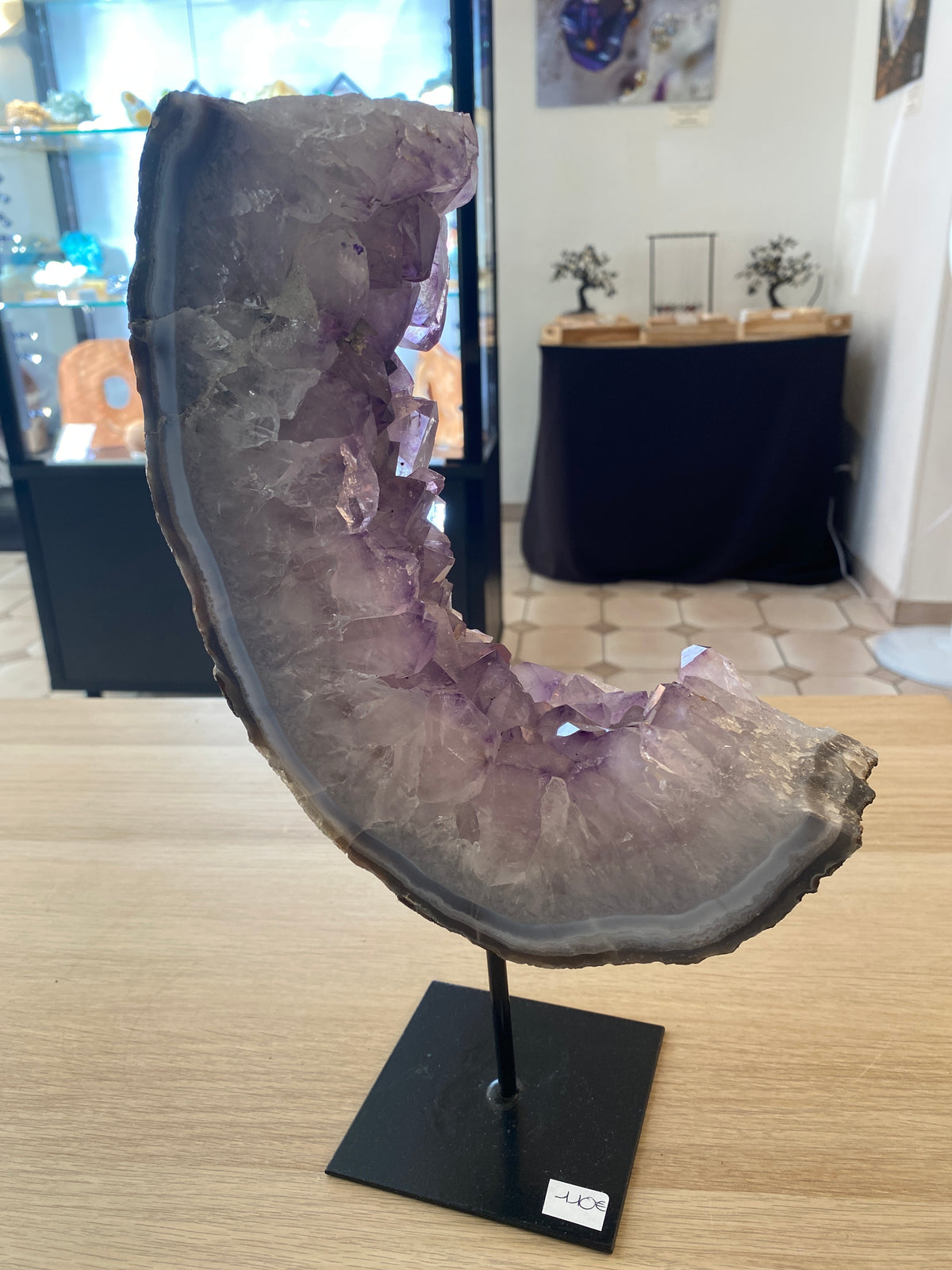 Améthyste sur socle ≈ 3 kg 160