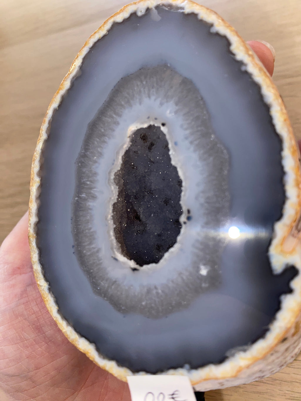 Géode d’agate sur socle - 665g