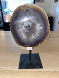 Géode d’agate sur socle - 1kg085