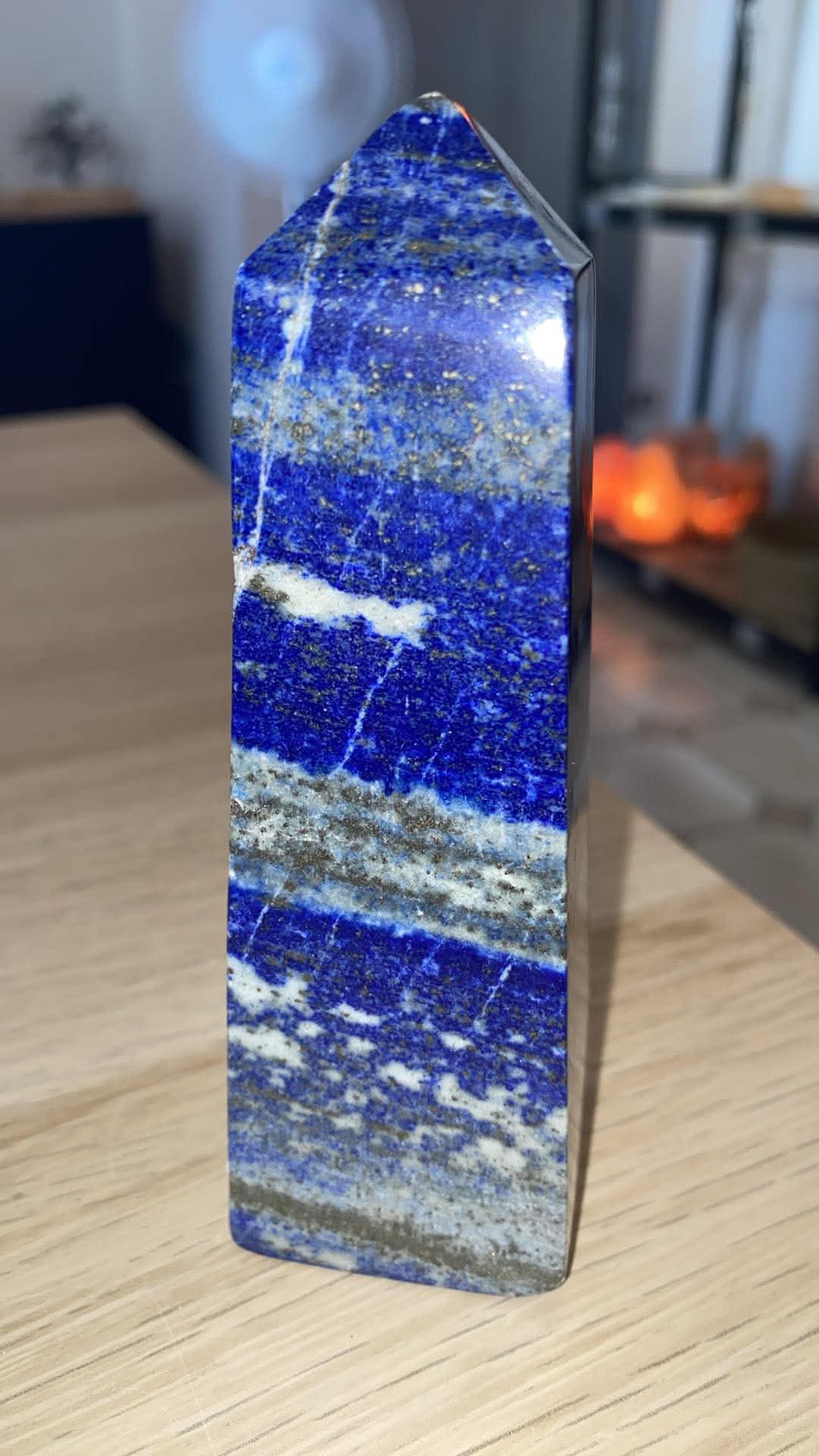 Obélisque en lapis-lazuli - 335 g