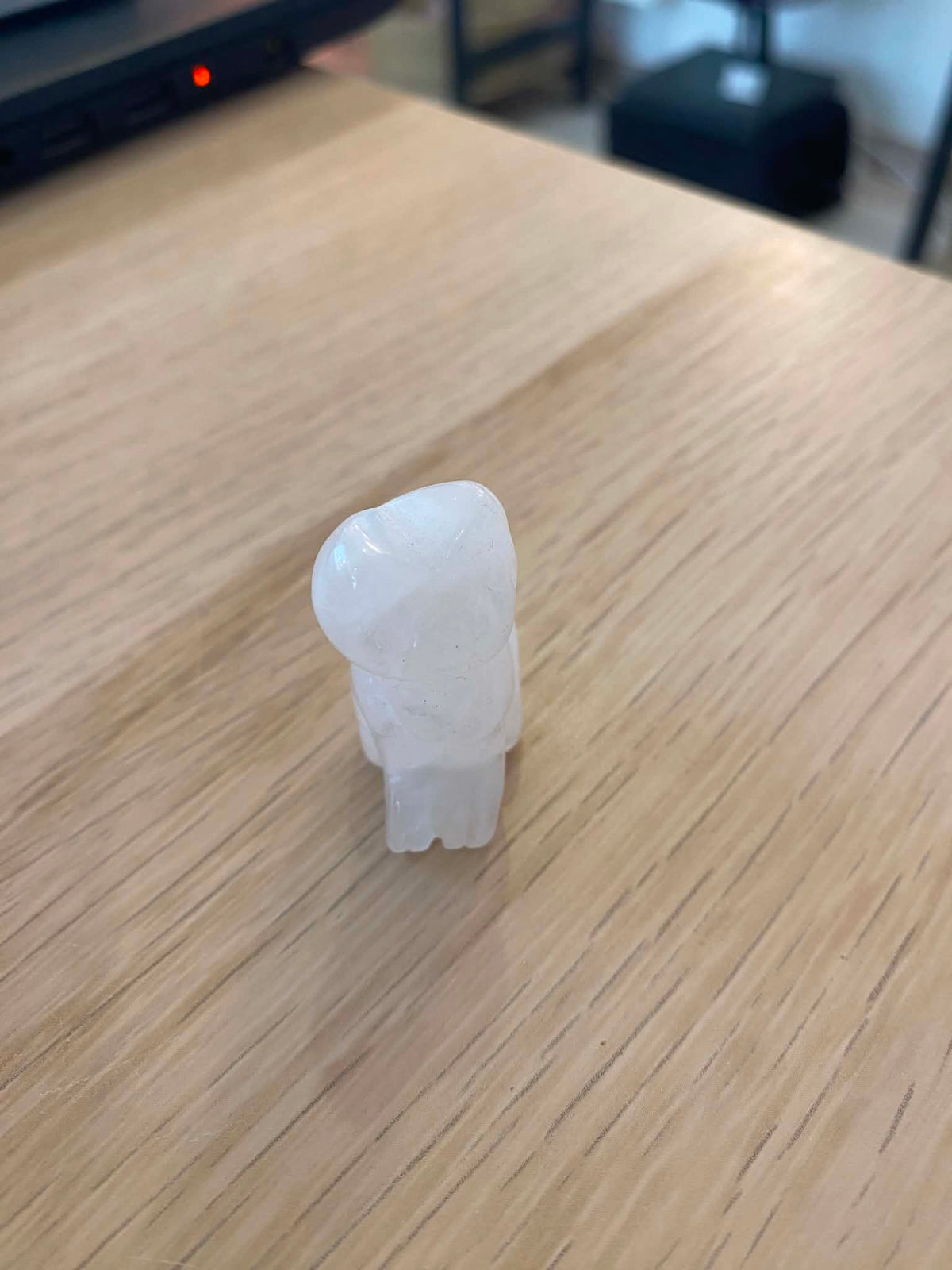 Petit chat en quartz blanc