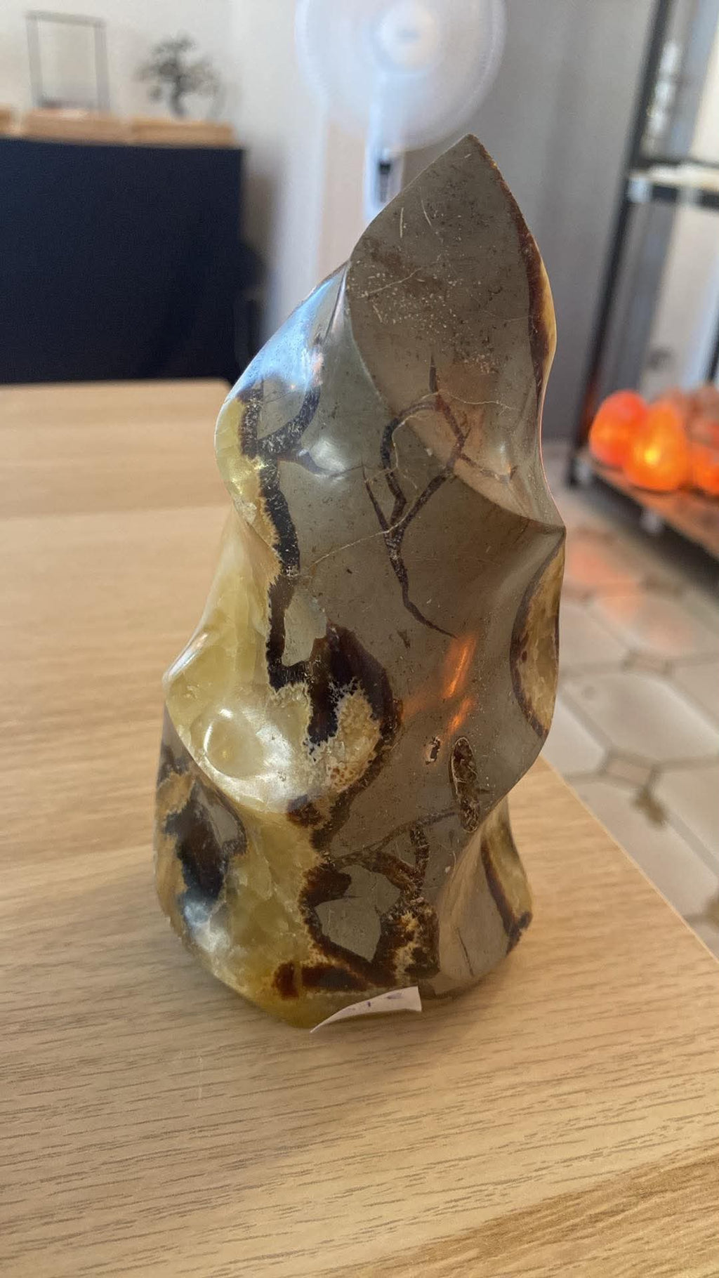 Flamme en pierre du dragon - 825 g