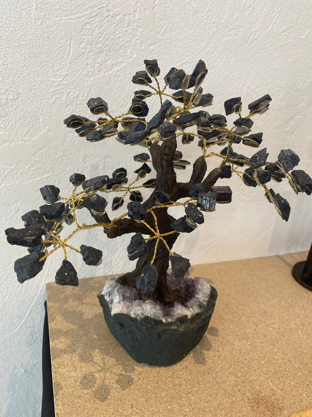 Arbre en tourmaline et améthyste
