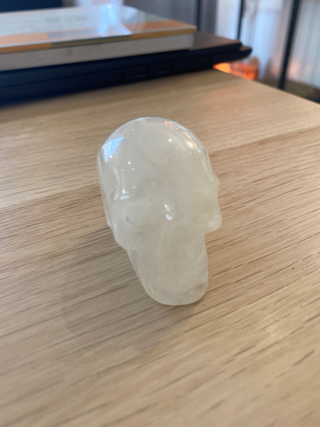 Tête de mort en quartz blanc