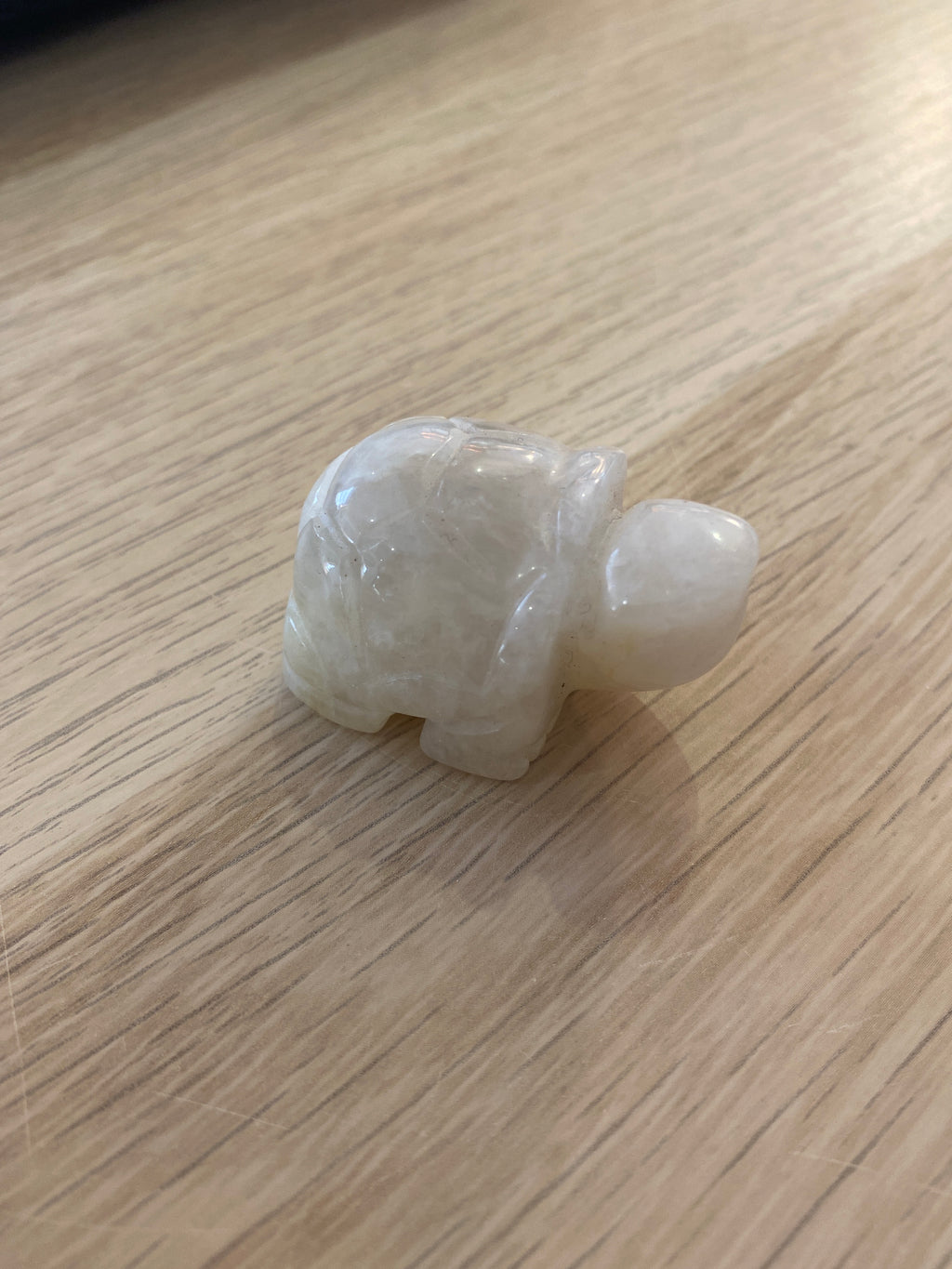 Petite tortue en quartz blanc