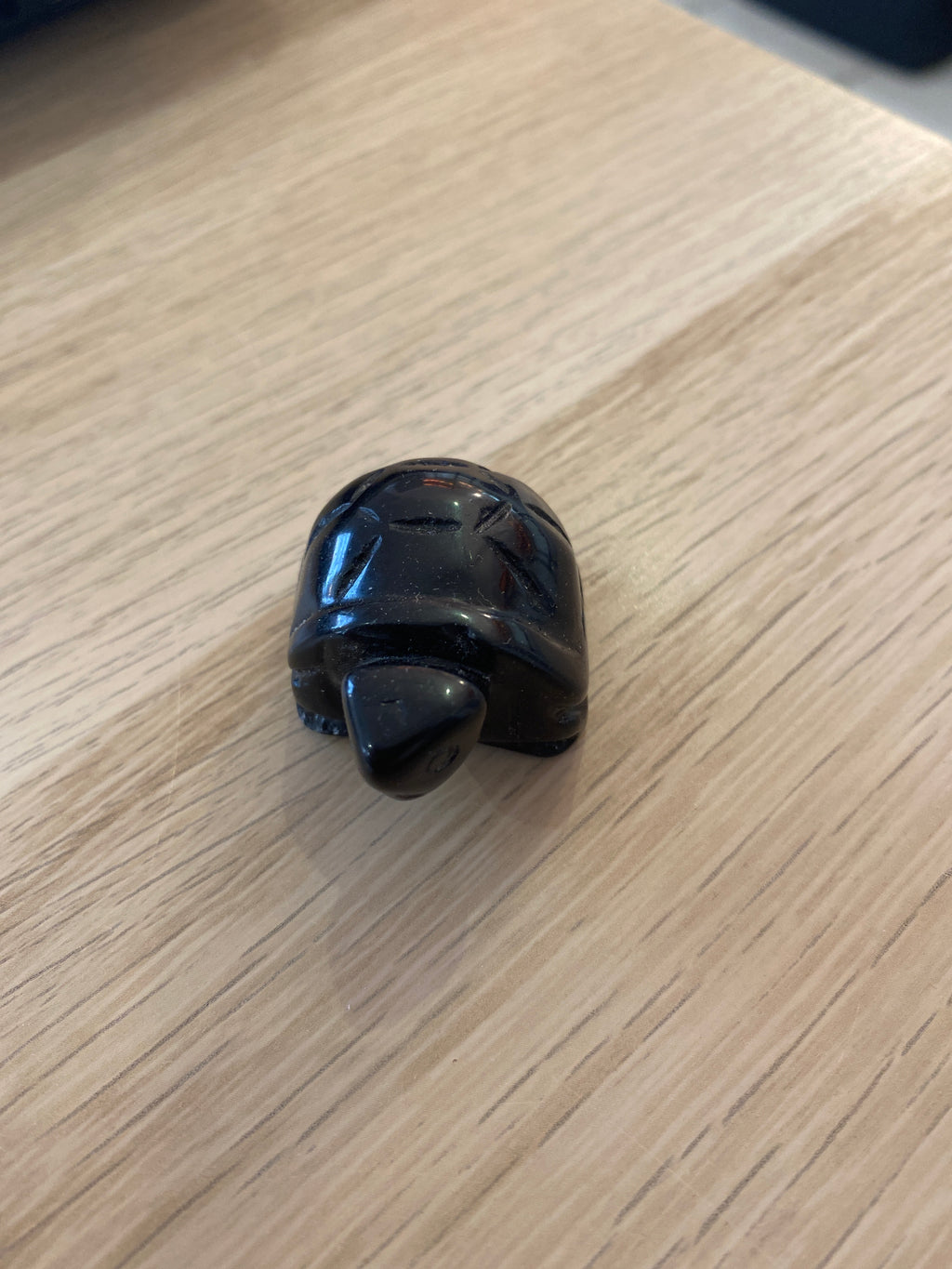 Petite tortue en agate noire