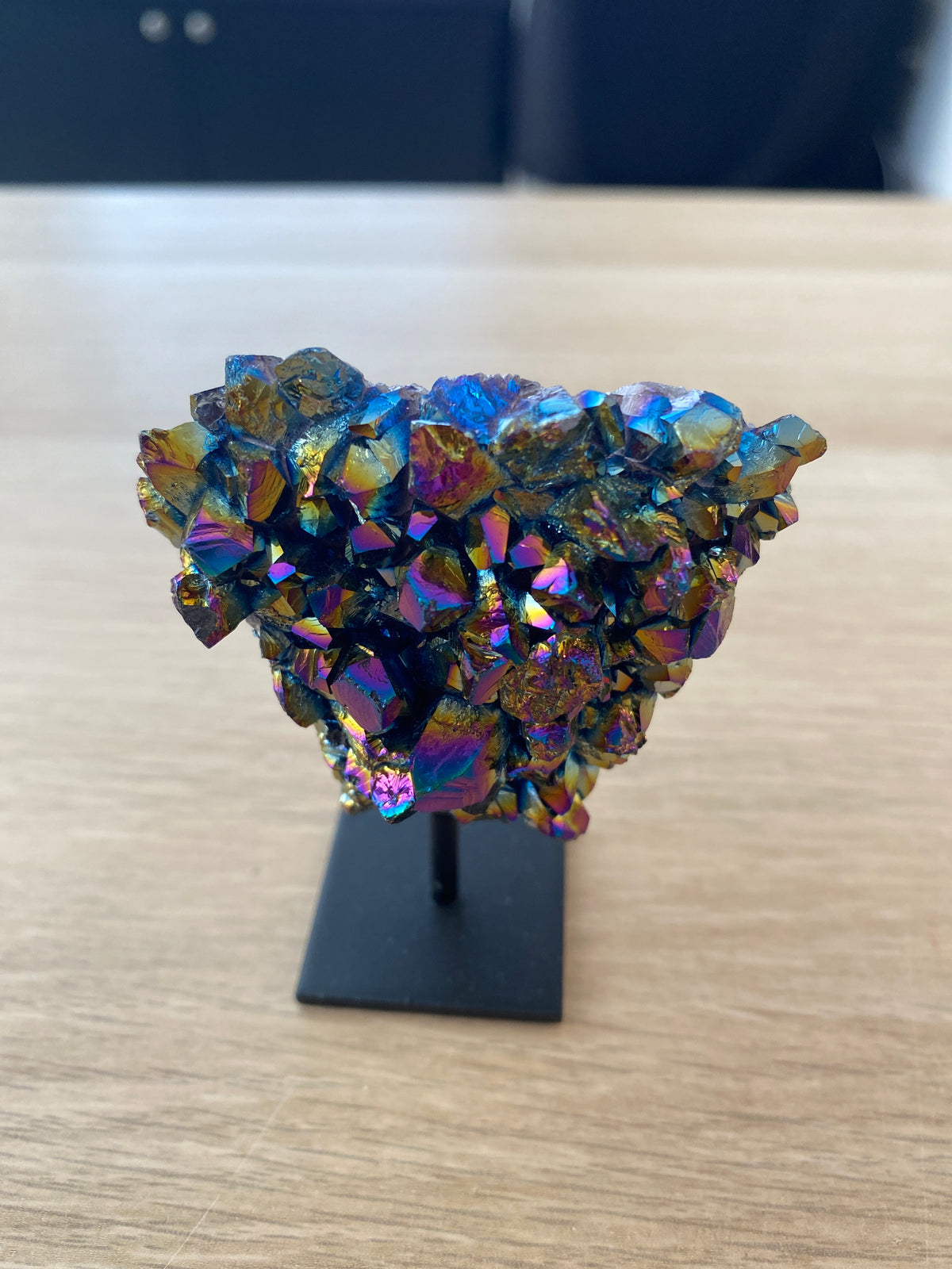 Quartz titane sur socle