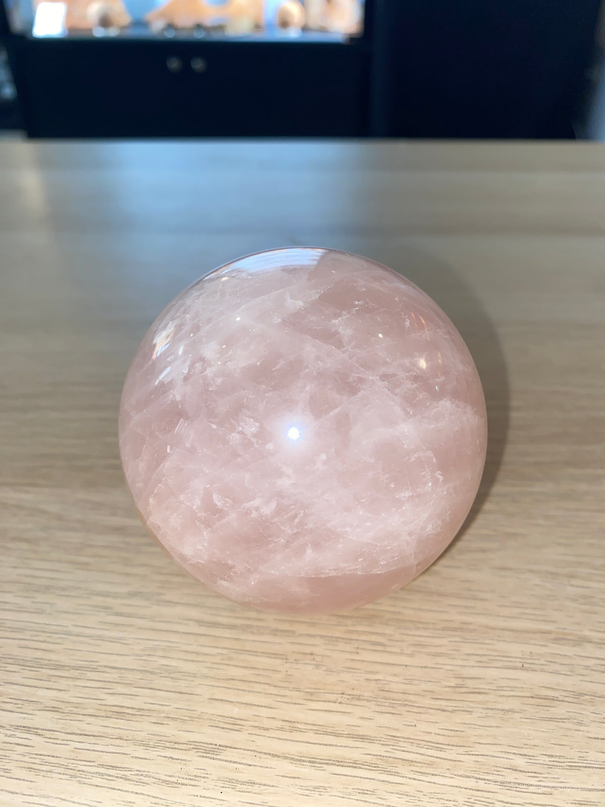 Sphère en quartz rose - 655g