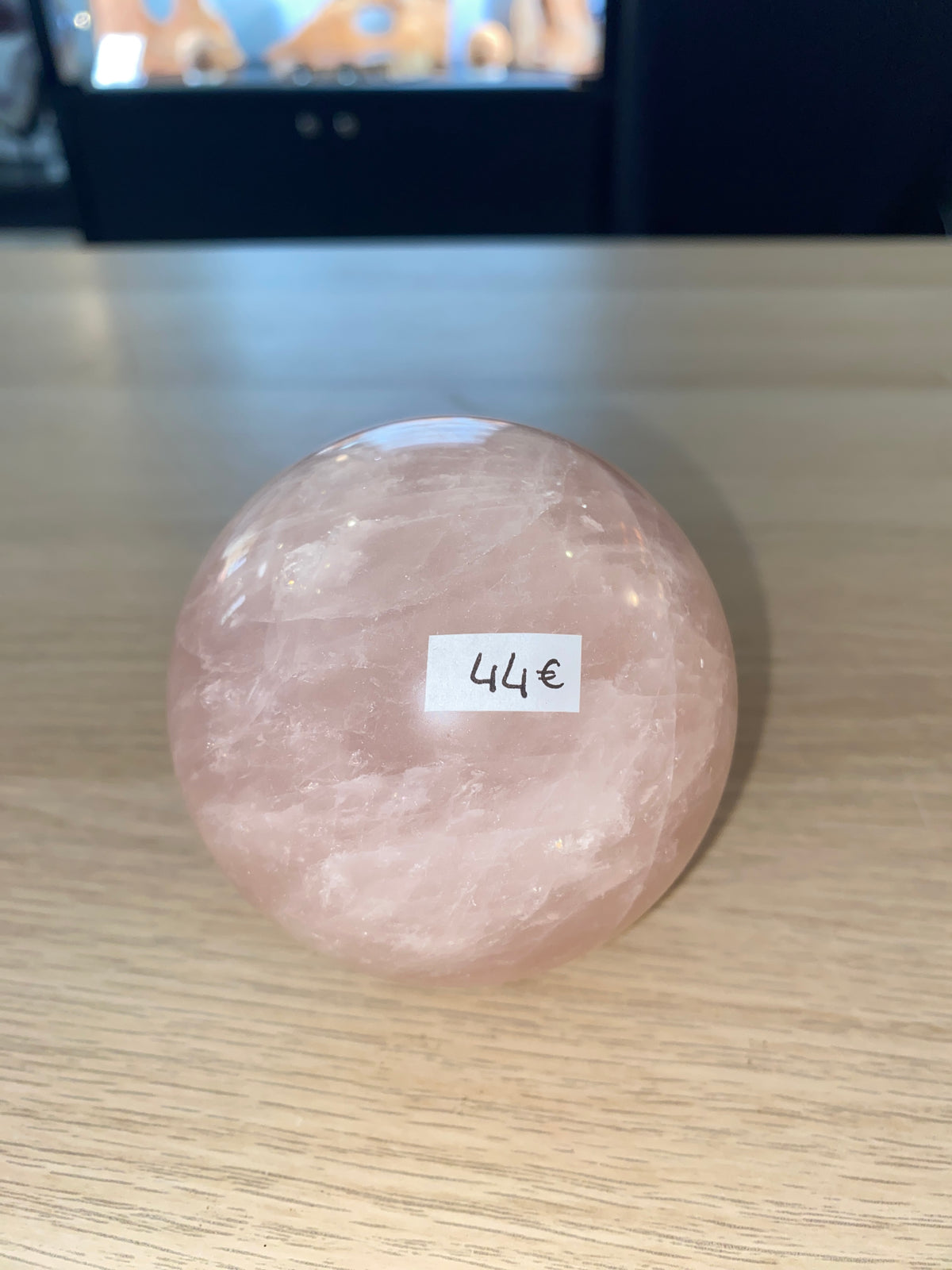 Sphère en quartz rose - 655g