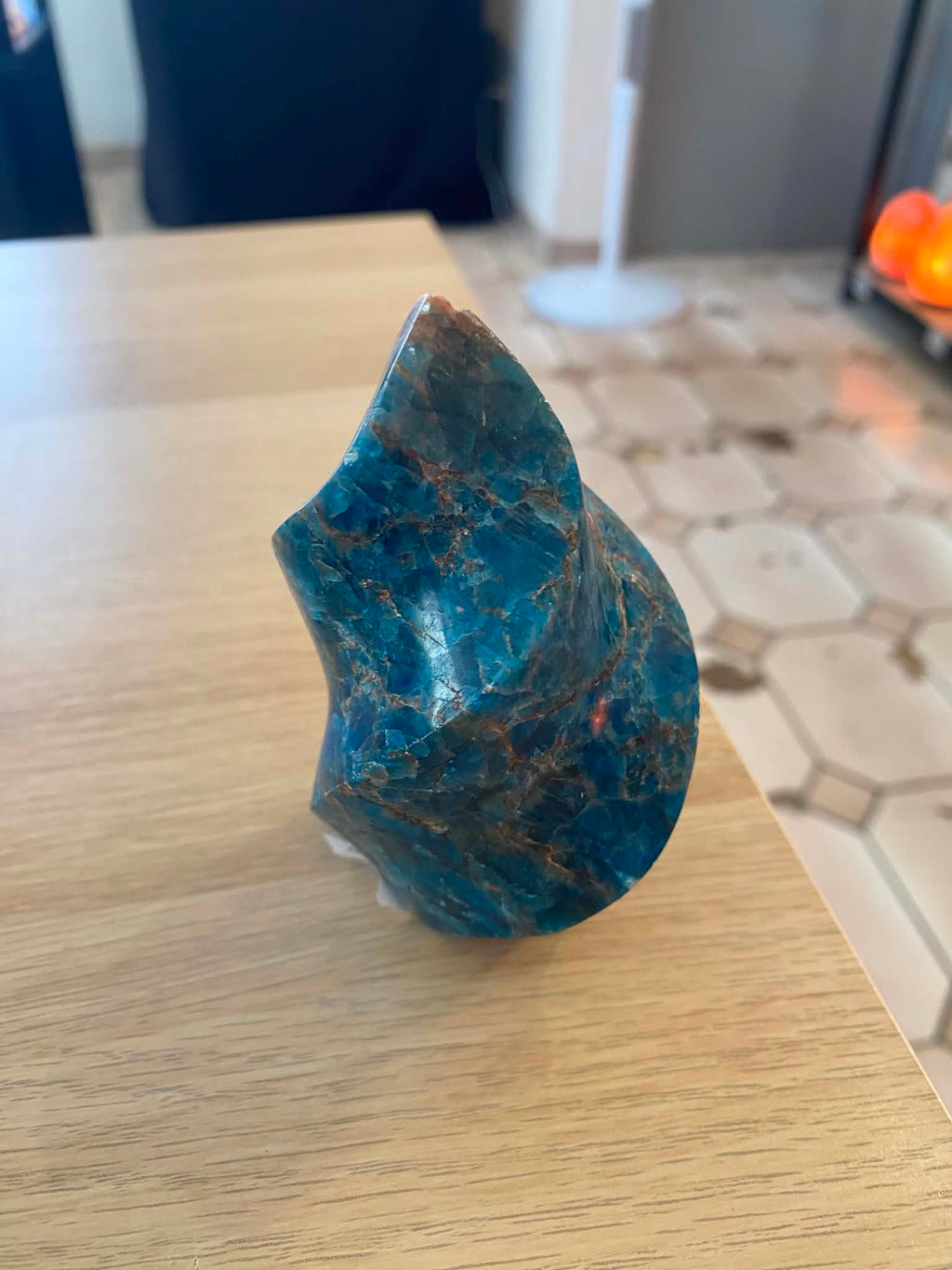 Flamme en apatite - 415 g