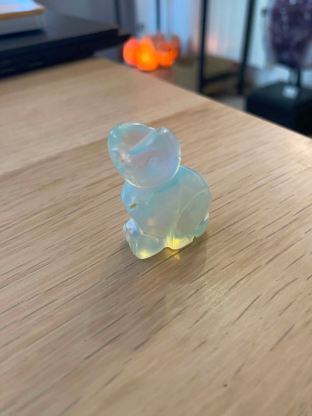 Petit chat en opaline