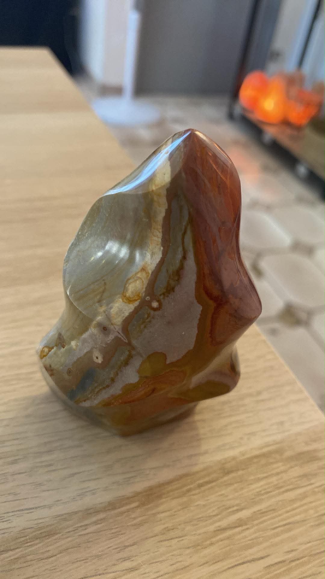 Flamme en jaspe polychrome - 295 g