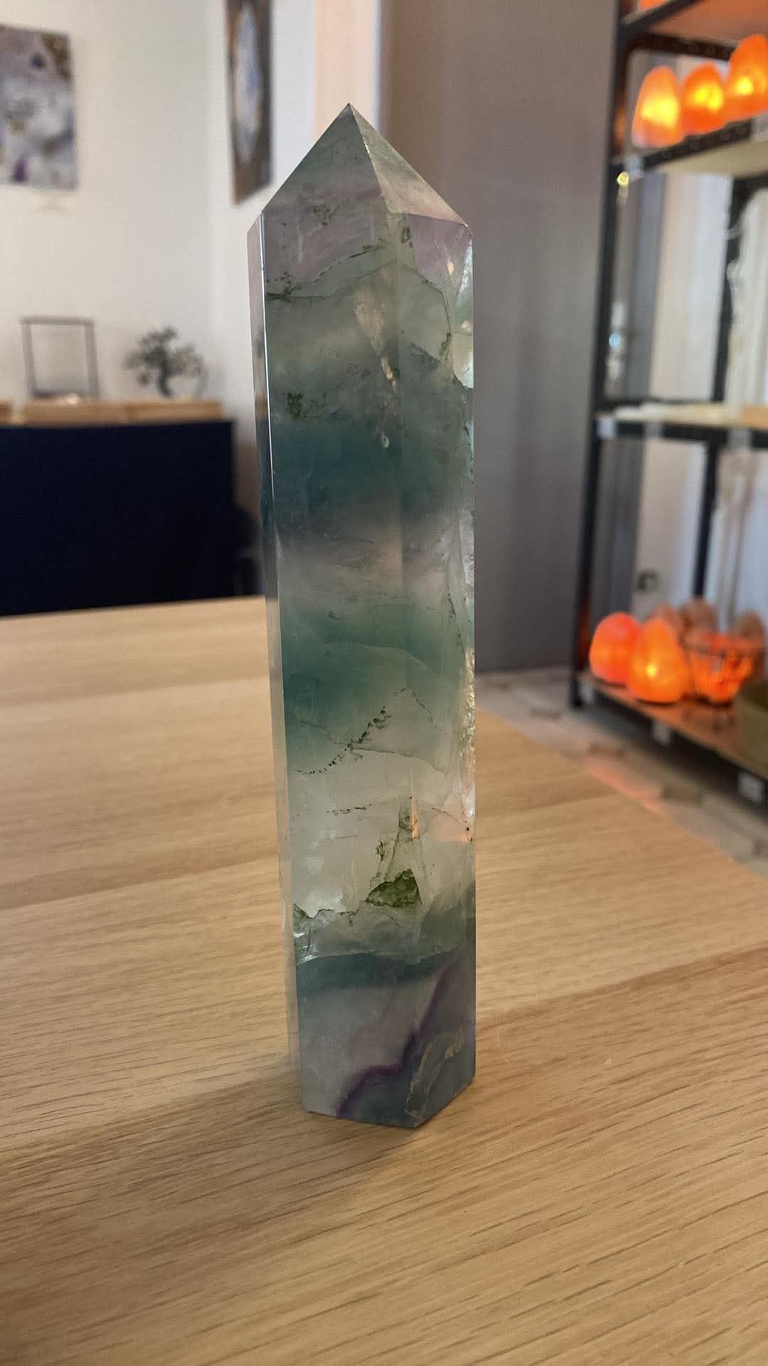 Obélisque en fluorite - 615 g