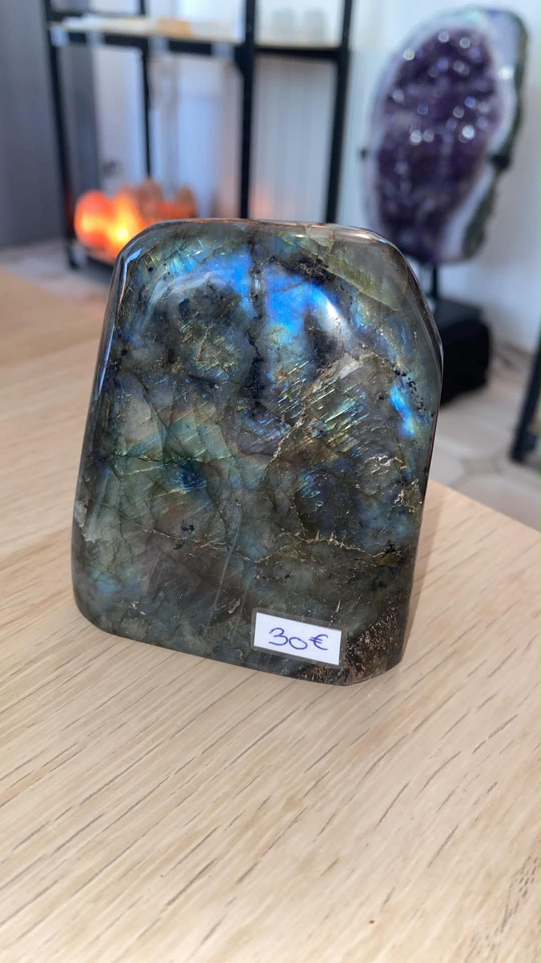 Labradorite - 535 g