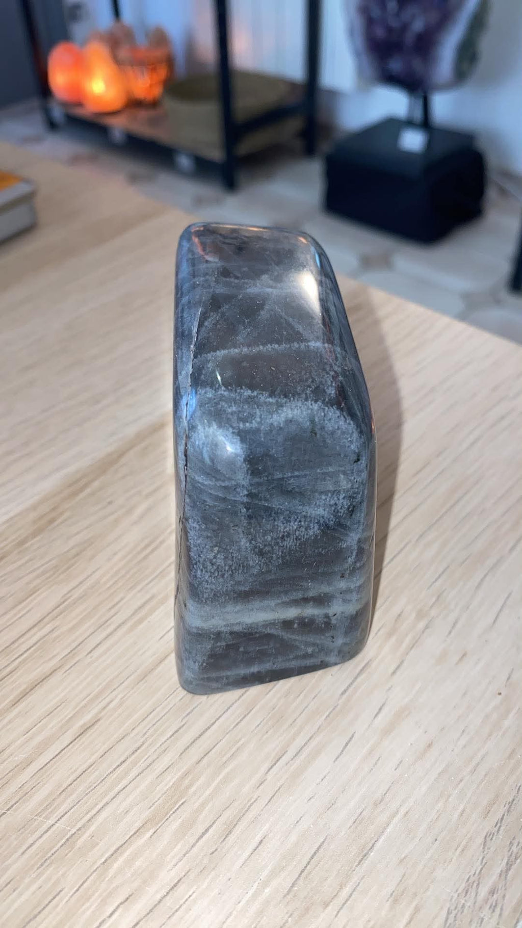 Labradorite - 400 g