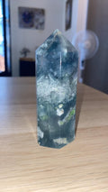 Obélisque en fluorite - 260 g