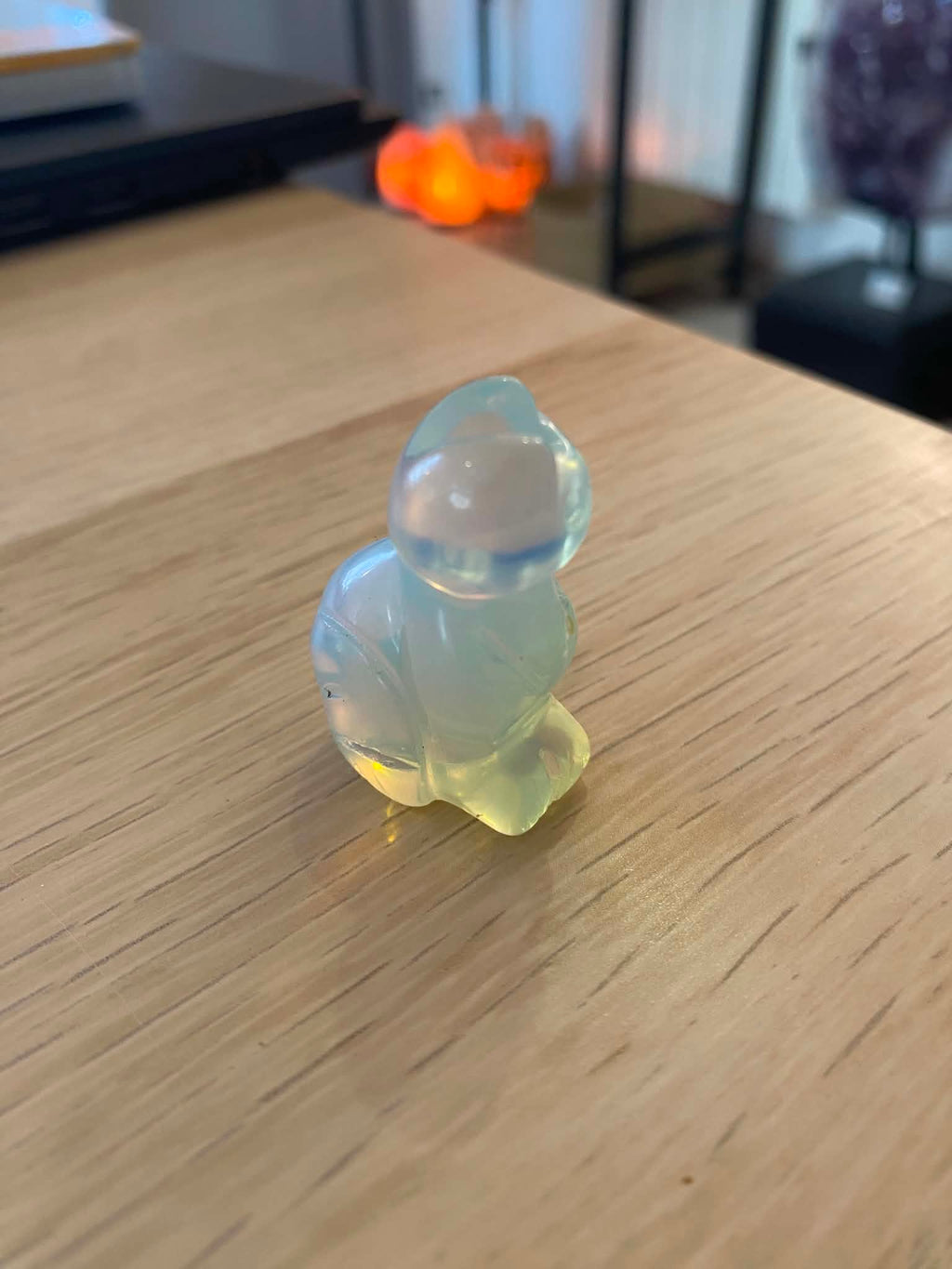 Petit chat en opaline