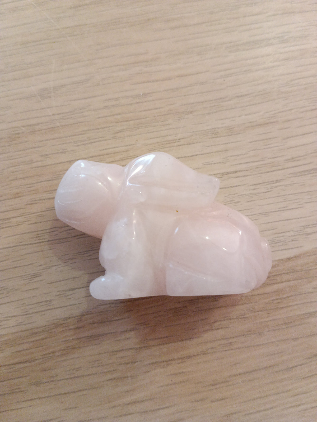 Lapin en quartz rose