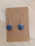 Boucles d’oreilles cœur en sodalite